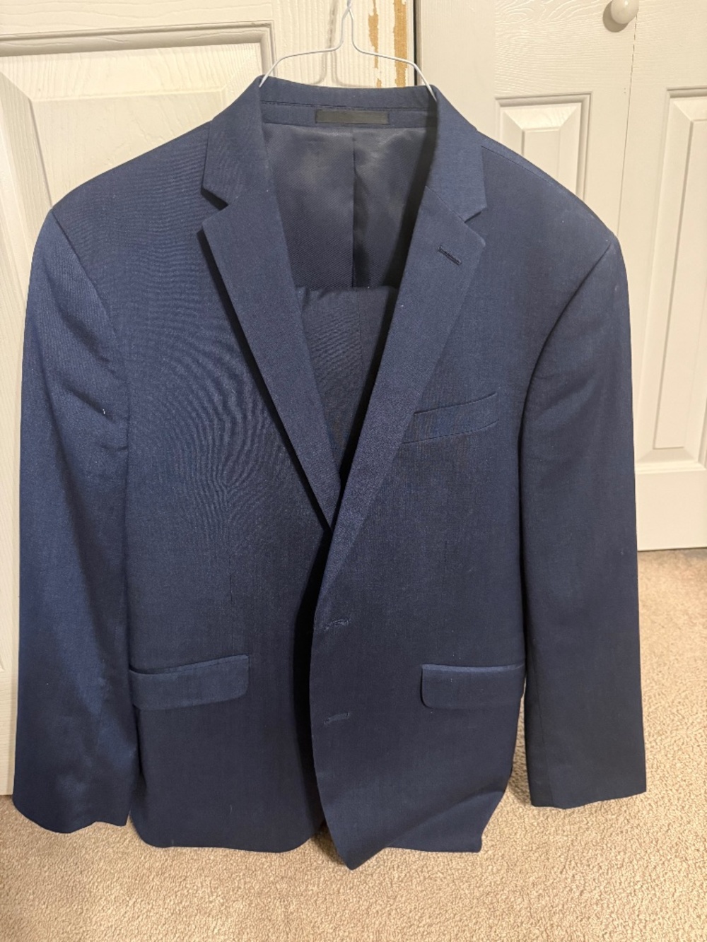 Reaction Macy brand men’s 40 Short blue suit